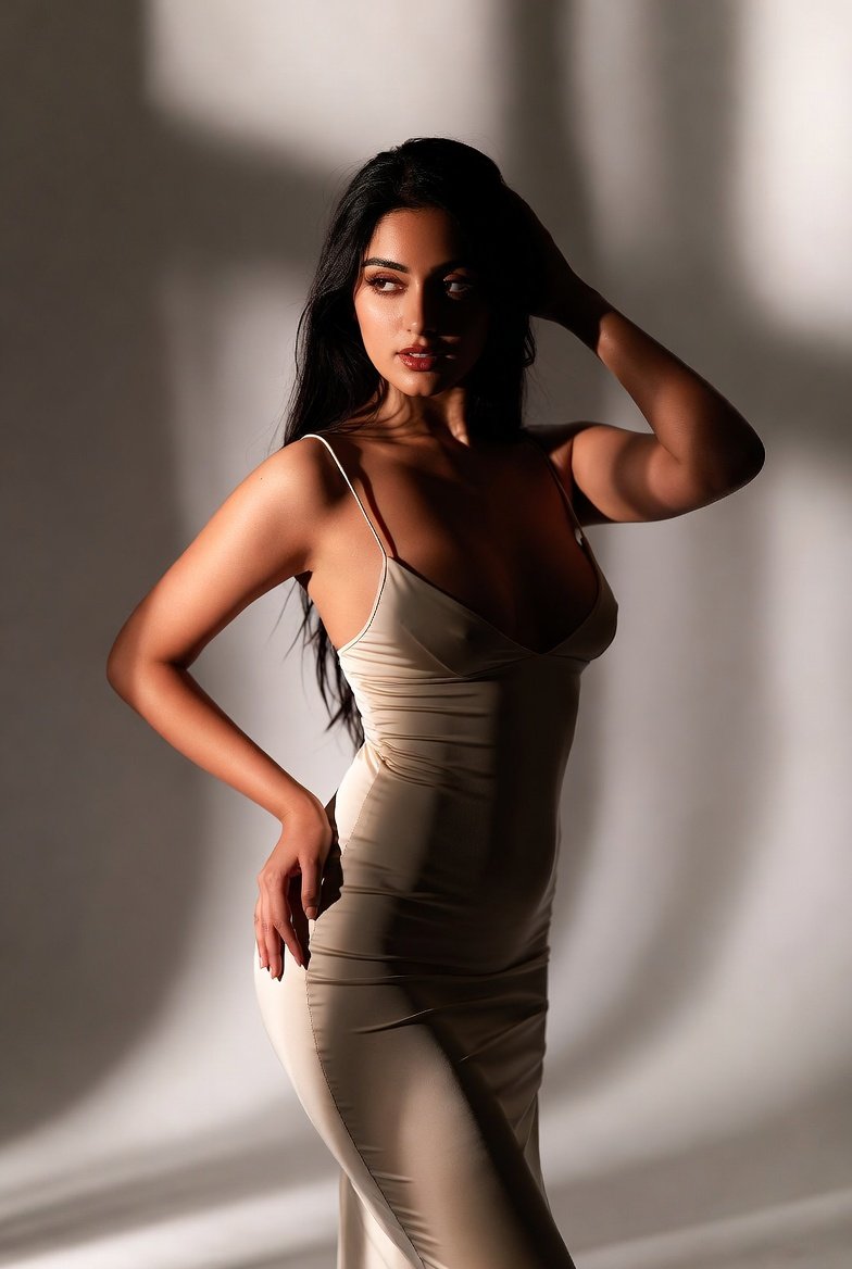 Curvy hot Dehradun escort model